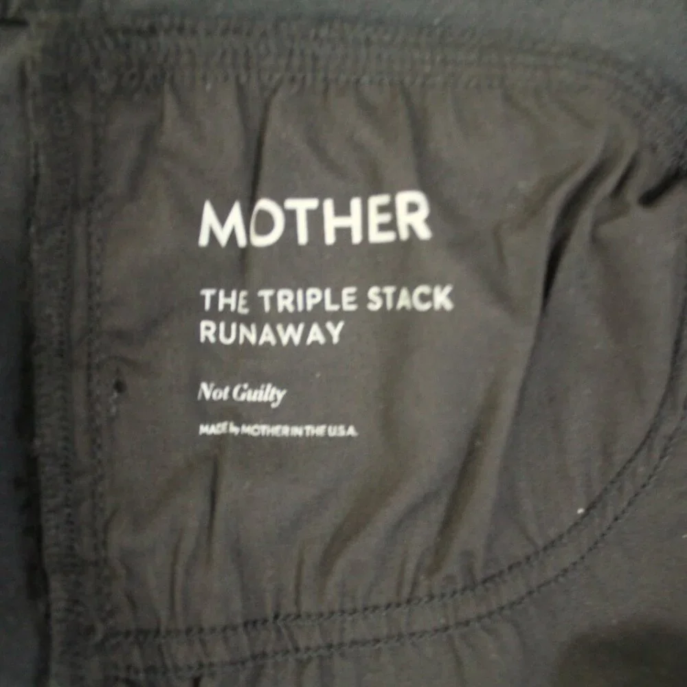 Revolve MOTHER The Triple Stack Runaway Not Guilty Black Belted Jeans 26 - Picture 7 of 8